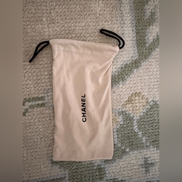 CHANEL Accessories - NWOT CHANEL Light Beige Sunglasses Pouch with Black Drawstring